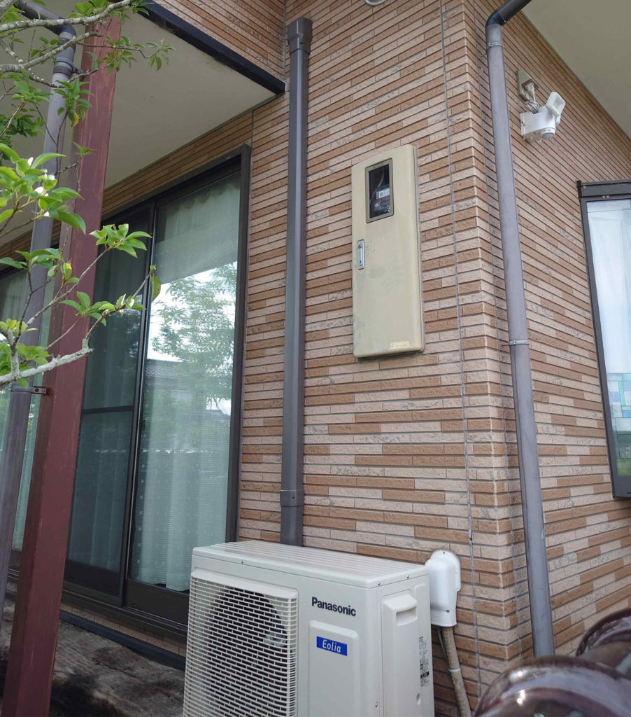 エアコン室外機